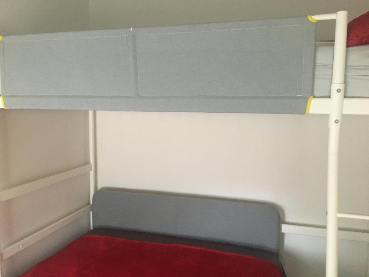 Buckingham Palace Apartman, ديبريتْسين المظهر الخارجي الصورة